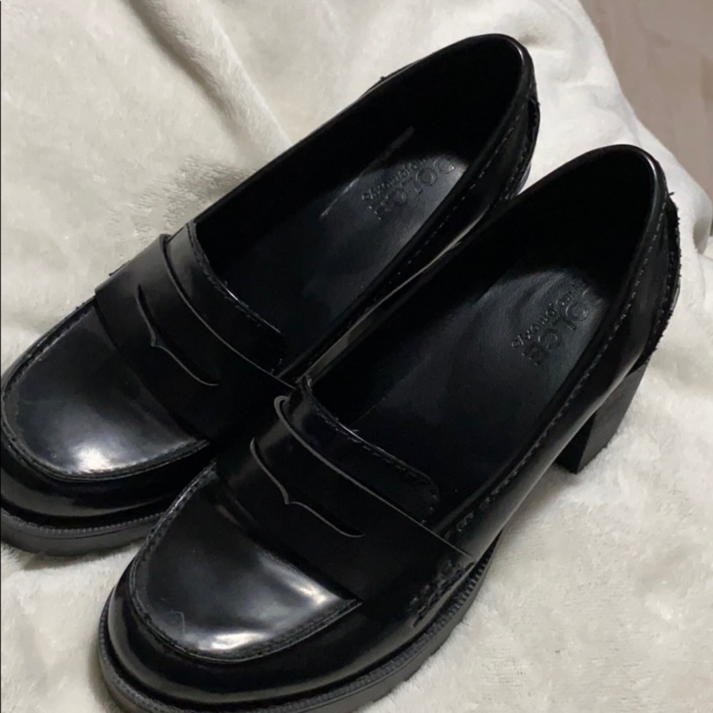 Women’s shoes